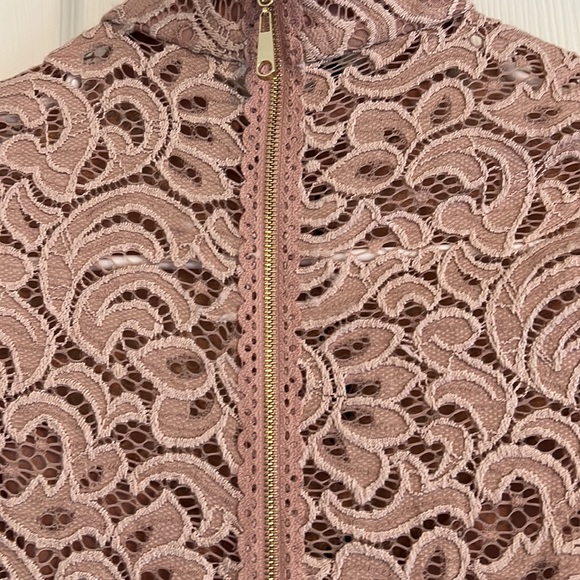 Classy girls dress - Picture 3 of 8